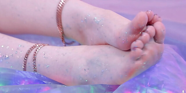 close up,closeup,feet,foot fetish